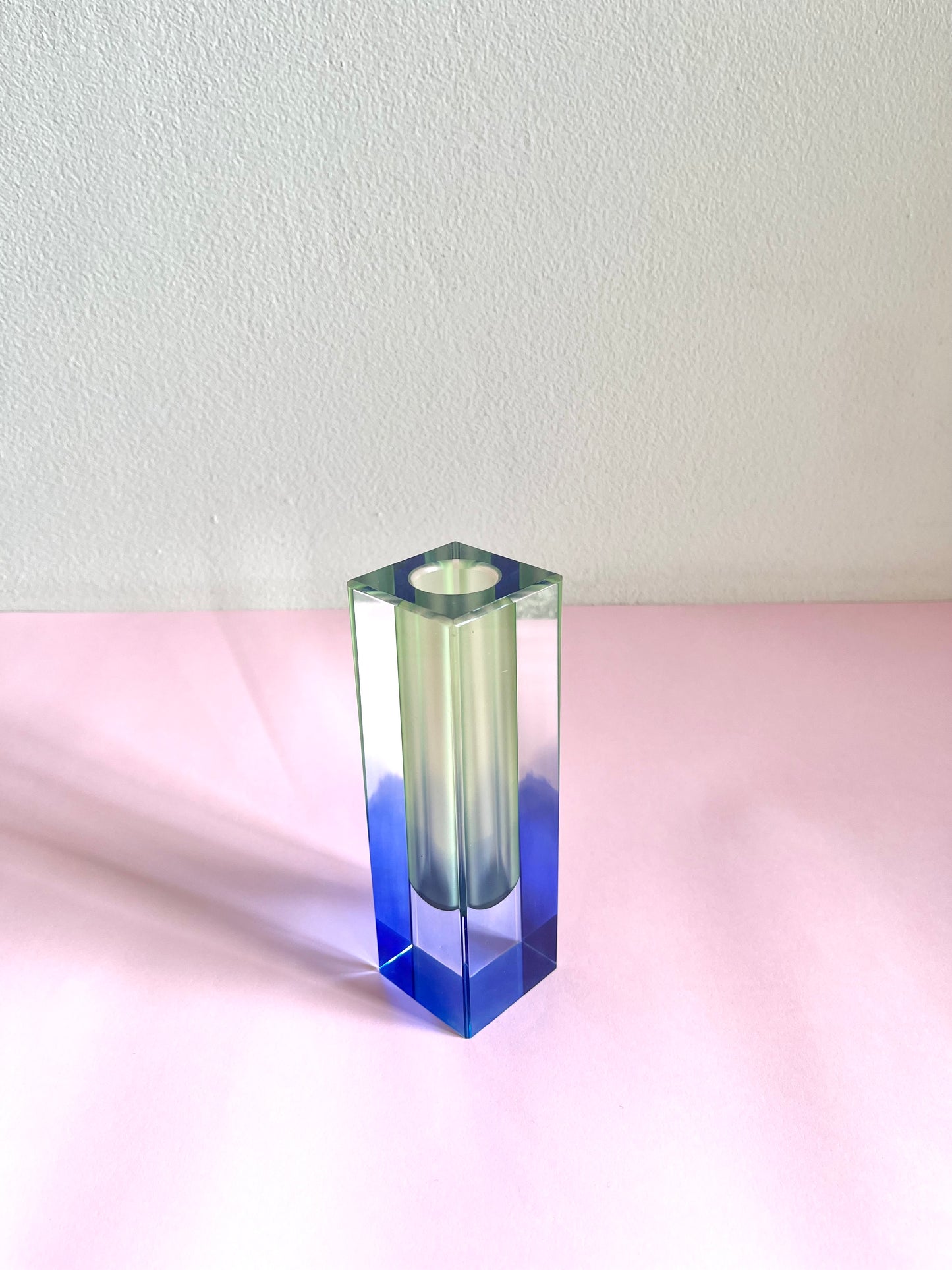 ACRYLIC FLOWER BLUE/GREEN VASE