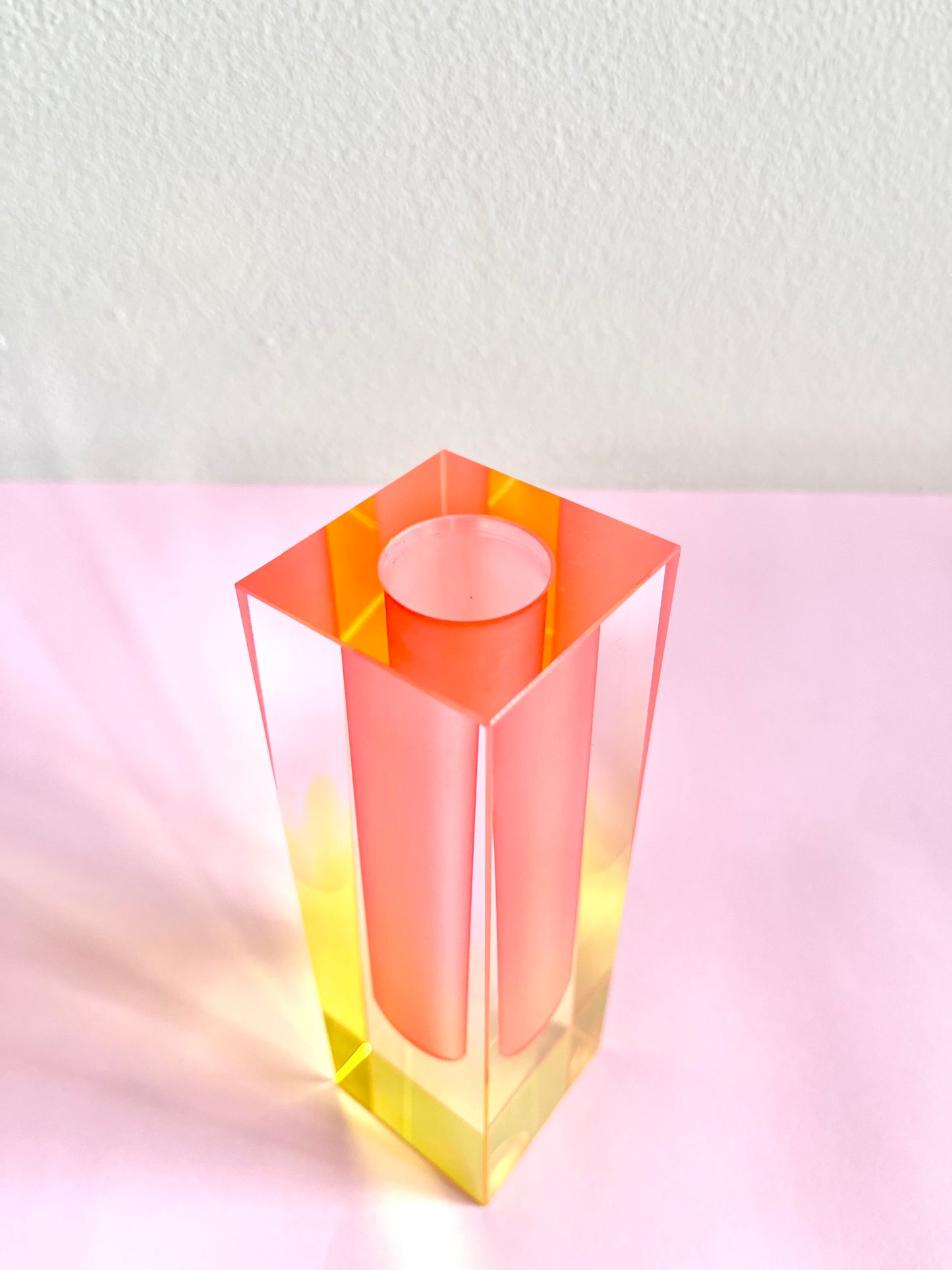ACRYLIC FLOWER YELLOW/PINK VASE