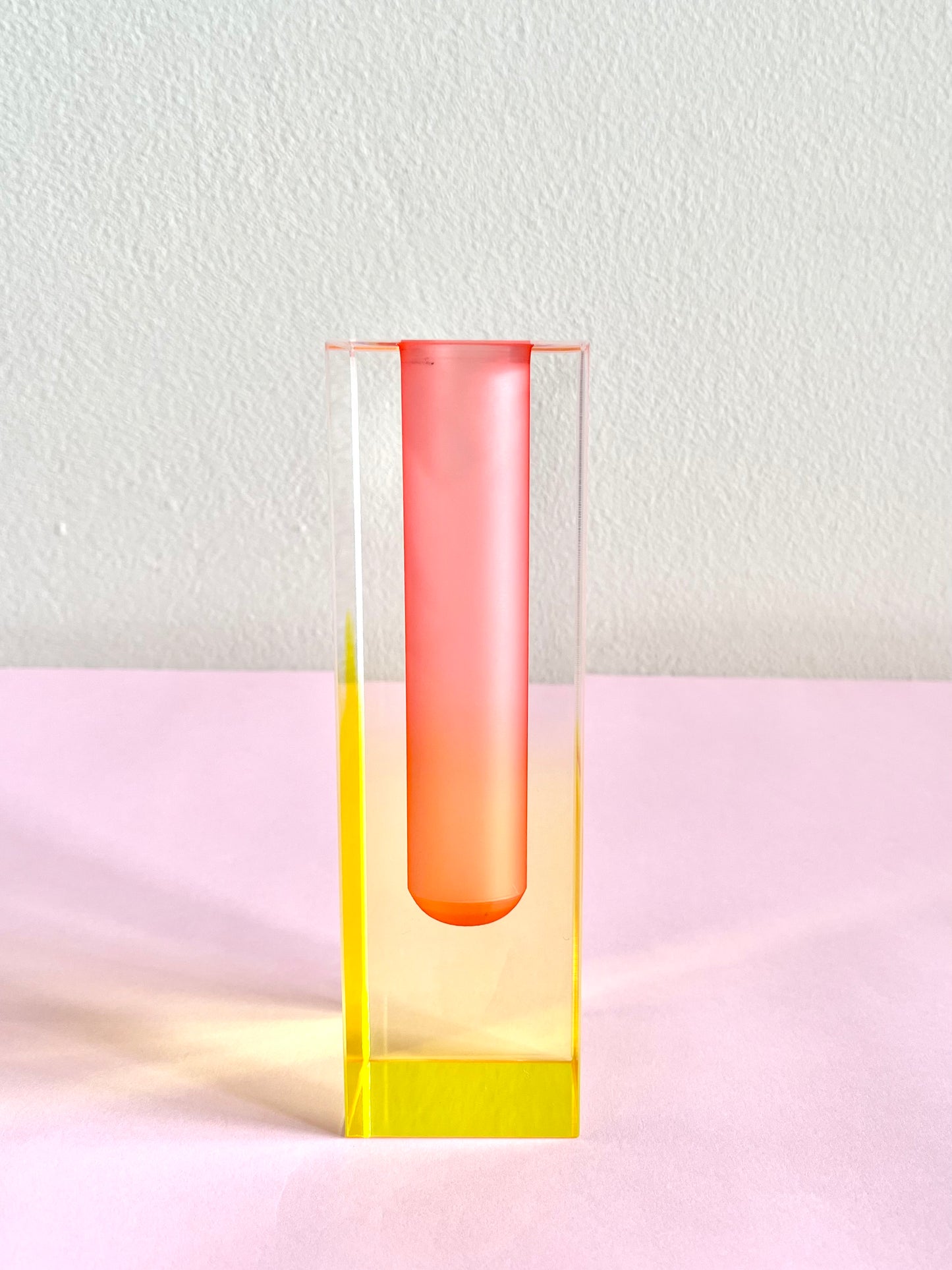 ACRYLIC FLOWER YELLOW/PINK VASE