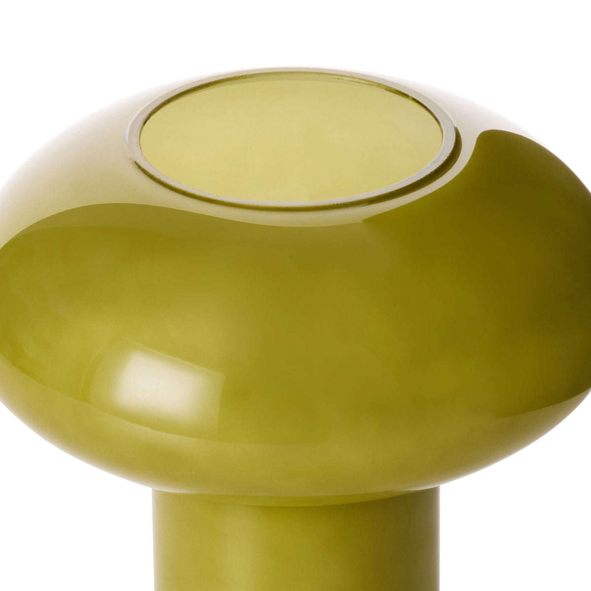 Close-up of the glossy green glass Teyo table lamp