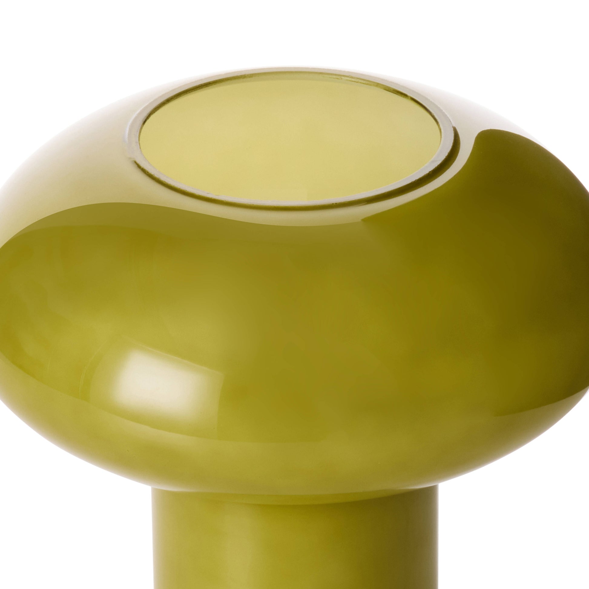 Close-up of the glossy green glass Teyo table lamp
