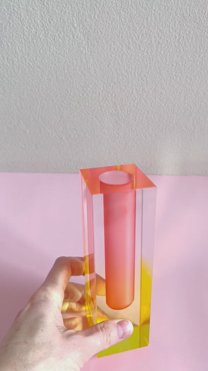 ACRYLIC FLOWER YELLOW/PINK VASE