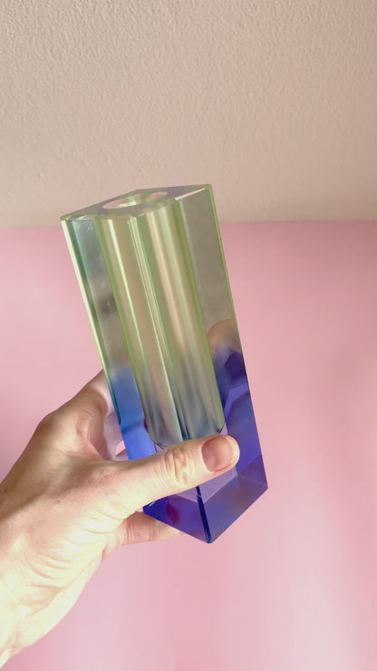 ACRYLIC FLOWER BLUE/GREEN VASE