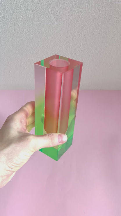 ACRYLIC FLOWER GREEN/PINK VASE